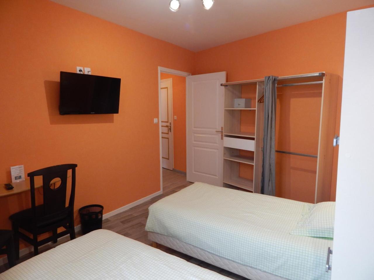 Hotel Le Lion D'Or Ouroux-en-Morvan Esterno foto