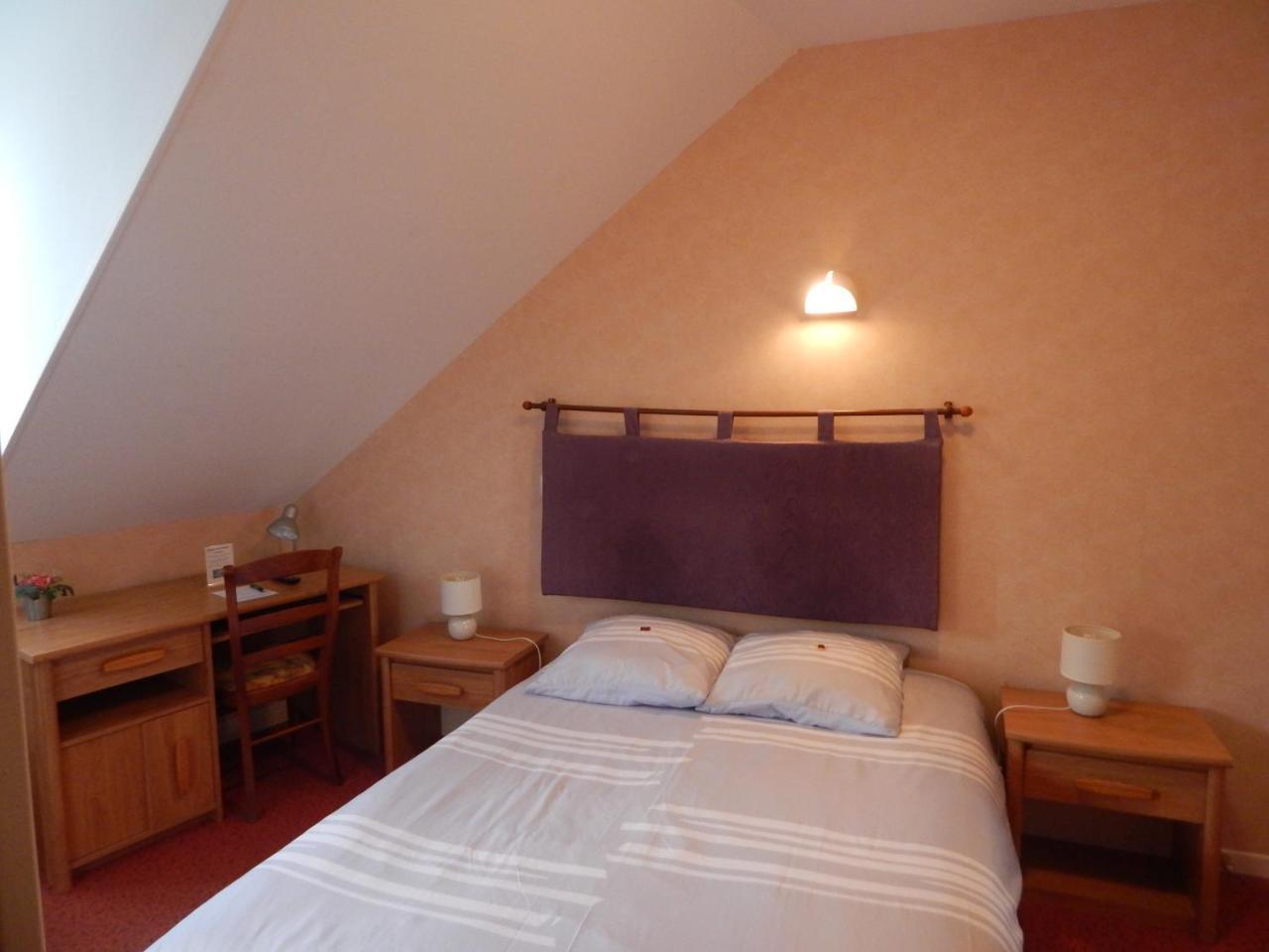 Hotel Le Lion D'Or Ouroux-en-Morvan Esterno foto