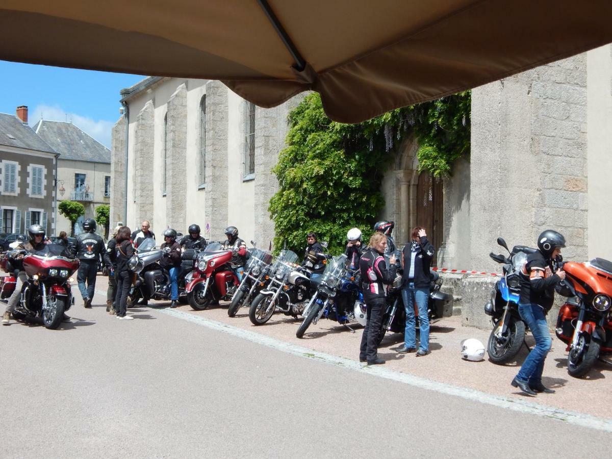 Hotel Le Lion D'Or Ouroux-en-Morvan Esterno foto